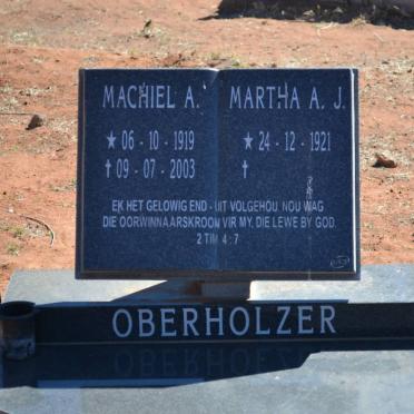 OBERHOLZER Machiel A. 1919-2003 &amp; Martha A.J. 1921-