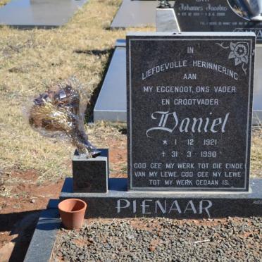 PIENAAR Daniel 1921-1990