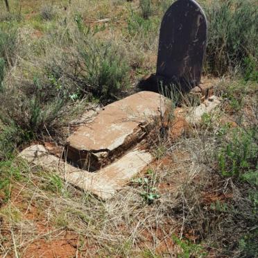 Northern Cape, HAY district, Griekwastad, Mamapula 59, farm cemetery