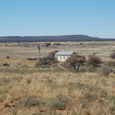 Northern Cape, HERBERT district, Kruidfontein, Harrogate 160, farm cemetery