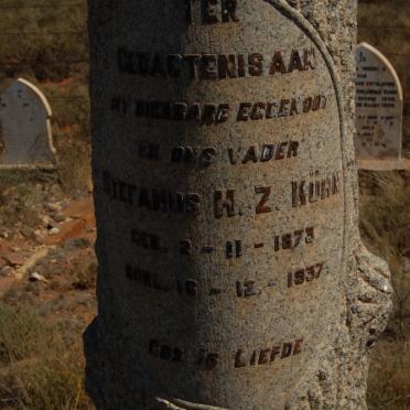 Northern Cape, HERBERT district, Salt Works, Saratoga 181, farm cemetery