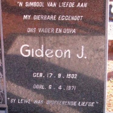 ROSSOUW Gideon J. 1907-1971 &amp; Maria E.J. 1910-1992