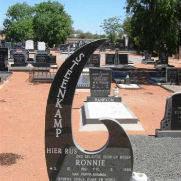 STEENKAMP Ronnie 1961-1986