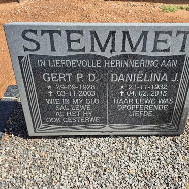STEMMET Gert P.D. 1928-2003 & Danielina J. 1932-2015