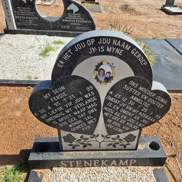 STENEKAMP Annelise 1950-1999 :: STENEKAMP Ferdie 1995-1999 