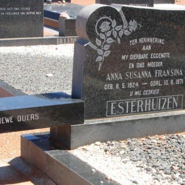 ESTERHUIZEN Anna Susanna Fransina 1924-1971