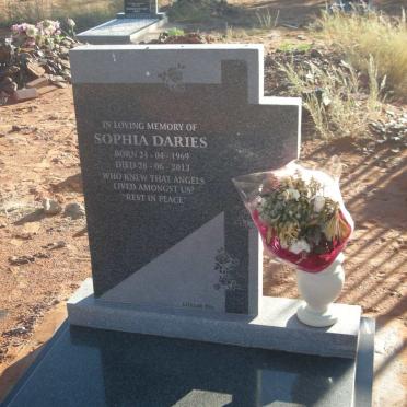 DARIES Sophia 1969-2013