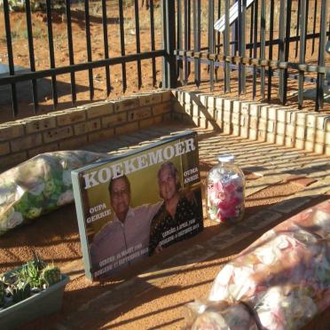 KOEKEMOER Gerrie 1928-2013 &amp; Ansie 1936-2013