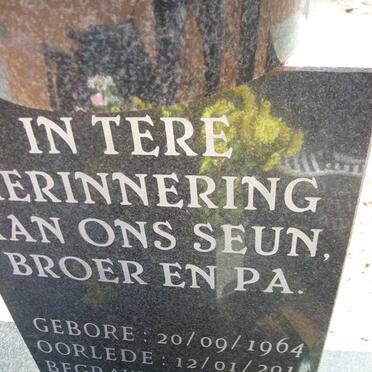 MOSES Maurice Gerhardus 1964-2011