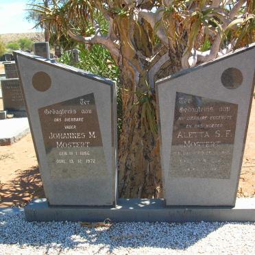 MOSTERT Johannes M. 1886-1972 &amp; Aletta S.F. VAN WYK 1885-1964