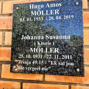 MOLLER Hugo Amos 1933-2019 & Johanna Susanna 1931-2011