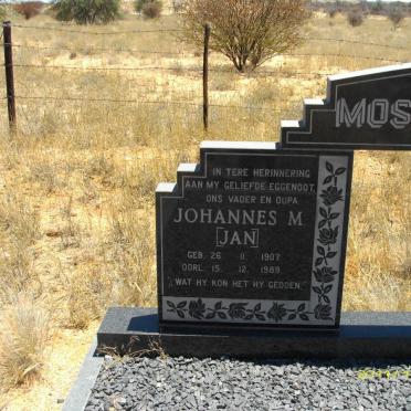 MOSTERT Johannes M. 1907-1989 &amp; Johanna Jacoba COETZEE 1918-1995