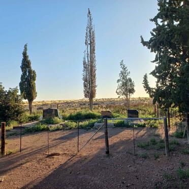 Northern Cape, KENHARDT district, Nanibies 296, Nanibees_1, farm cemetery