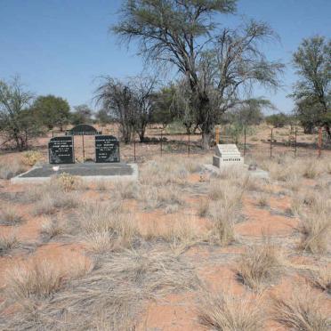 Northern Cape, KENHARDT district, Pyp Klip West 129, Pypklip-Wes, farm cemetery _1