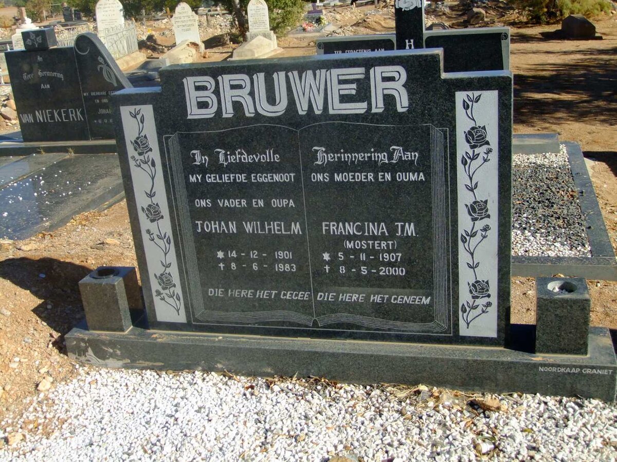 BRUWER Johan Wilhelm 1901-1983 &amp; Francina J.M. MOSTERT 1907-2000