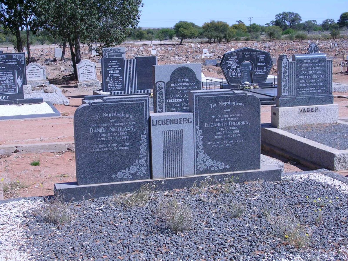 LIEBENBERG Daniel Nicolaas 1882-1962 &amp; Elizabeth Frederika LA COCK 1891-1959