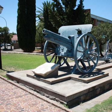 4. Gun carriage