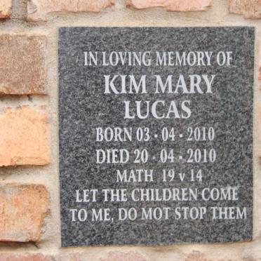 LUCAS Kim Mary 2010-2010