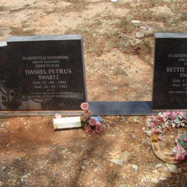 SWARTZ Daniel Petrus 1902-1981 &amp; Bettie Elizabeth 1912-2003