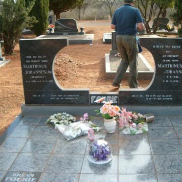 FOURIE Marthinus Johannes 1999-1999 :: FOURIE Marthinus Johannes 1946-1978 :: FOURIE Braam 1975-2002