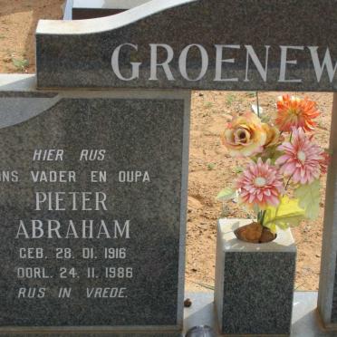 GROENEWALD Pieter Abraham 1916-1986 &amp; Louisa Catharina Jacomina SNYDERS 1916-1985 