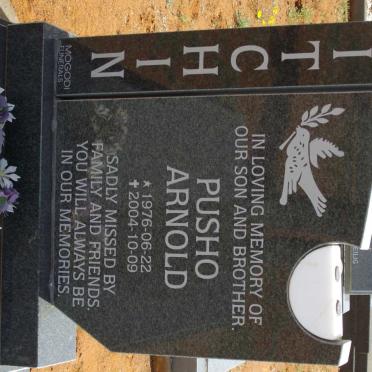 KITCHIN Pusho Arnold 1976-2004