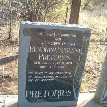 PRETORIUS Tjaart 1893-1953 &amp; Hendrina Susanna COETZEE 1894-1964