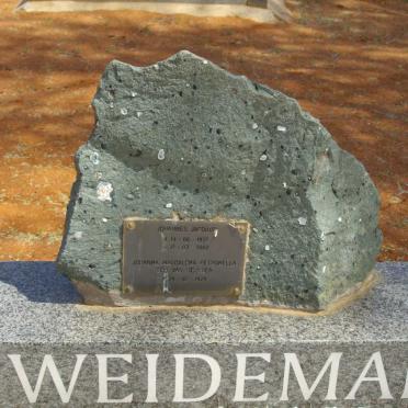 WEIDEMAN Johannes Jacobus 1927-2002 &amp; Johanna Magdalena Petronella VAN HEERDEN 1928-