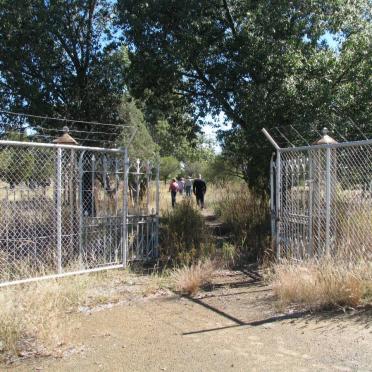 1. Entrance to the cemetery