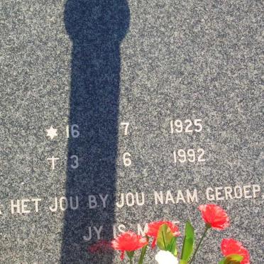MERWE Andries J., van der 1925-1992