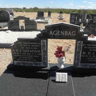 AGENBAG A.H.J. 1909-1996 &amp; M.D.J. 1919-1998