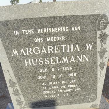 HUSSELMANN Hennie J.H.C. 1885-1965 &amp; Margaretha W. 1896-1985