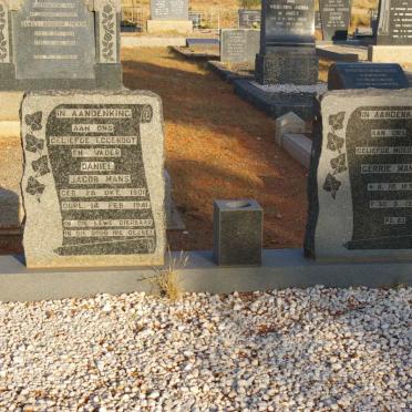 MANS Daniel Jacob 1901-1941 &amp; Gerrie 1898-1977
