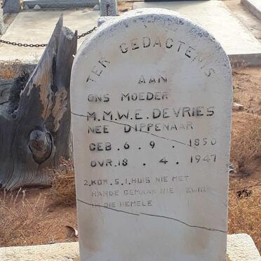VRIES M.M.W.E., de nee DIPPENAAR 1850-1947