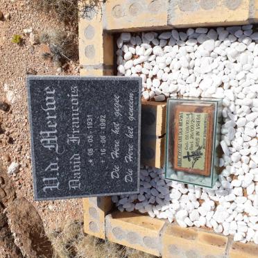 Northern Cape, NAMAQUALAND district, Gamoep 234, farm cemetery