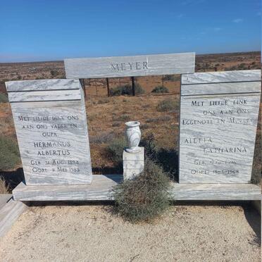 Northern Cape, NAMAQUALAND district, Banke 409, farm cemetery _3