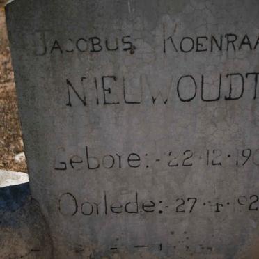 Northern Cape, NAMAQUALAND district, Garies, Dikdoorn_2, Eikenhof, farm cemetery