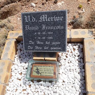 Northern Cape, NAMAQUALAND district, Gamoep 234, farm cemetery