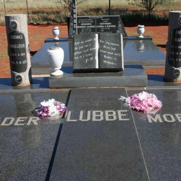 LUBBE Thomas Arnoldus  1914-1972  &amp;  Anna Mara VAN NIEKERK 1917-1990