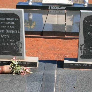 STEYN Stefanus Johannes F. 1912-1996 &amp; Sophia Johanna ENSLIN 1918-2005