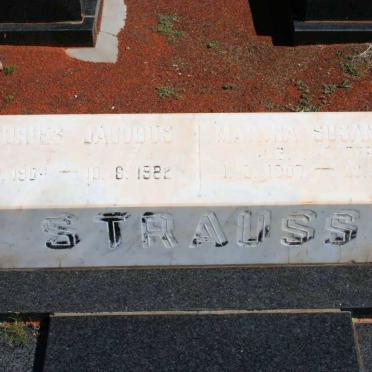 STRAUSS Andries Jacobus 1904-1982 &amp; Martha Susanna V.D. BERGH 1907-1991