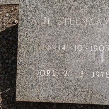 STEENKAMP A.H. 1905-1978