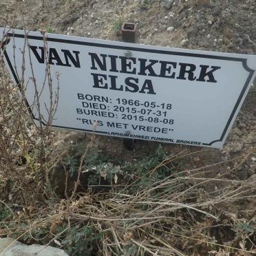 NIEKERK Elsa, van 1966-2015