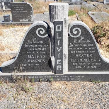 OLIVIER Mathys Johannes 1919- &amp; Hester Petronella J. FOURIE 1923-1979