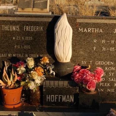 HOFFMAN Theunis Frederik 1939-1976 &amp; Martha Jacoba 1942-1994