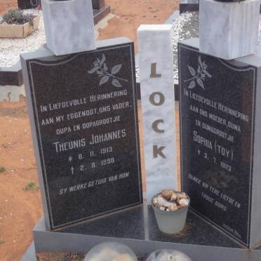 LOCK Theunis Johannes 1913-1998 &amp; Sophia 1923-