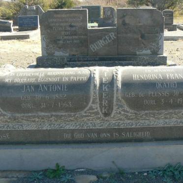 NIEKERK Jan Antonie 1882-1963, van &amp; Hendrina Francina 1883-1942