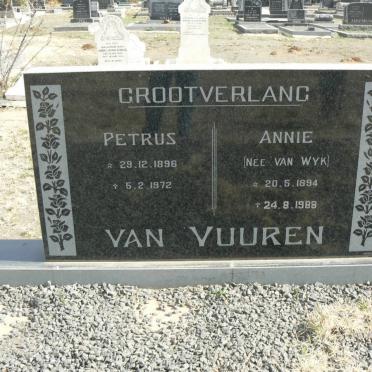 VUUREN Petrus 1896-1972 &amp; Annie VAN WYK 1894-1988