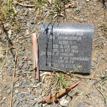 ? Unmarked &amp; illegible graves