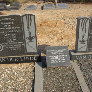 LINDE Gert Johannes Alwyn, van der 1907-1980 &amp; Elizabeth Jacoba DE JONGH 1907-1975